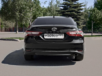 TOYOTA CAMRY