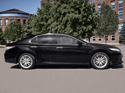 TOYOTA CAMRY